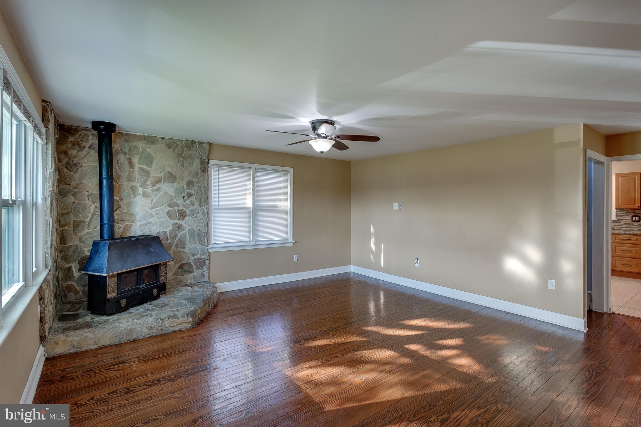 32 St Clair Road Runnemede, NJ 08078 - Photo 5 of 31 Gallery Image 5