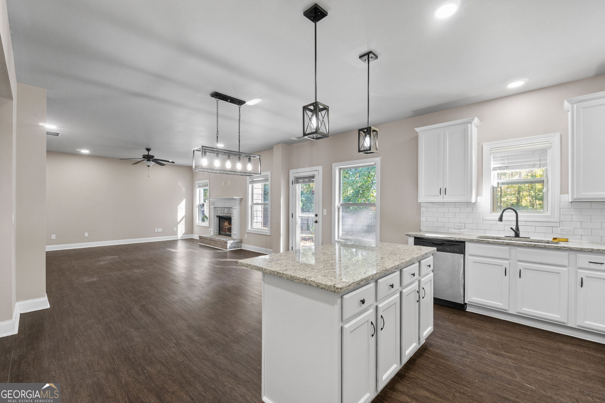 475 Louise Way Locust Grove, GA 30248 - Photo 13 of 38