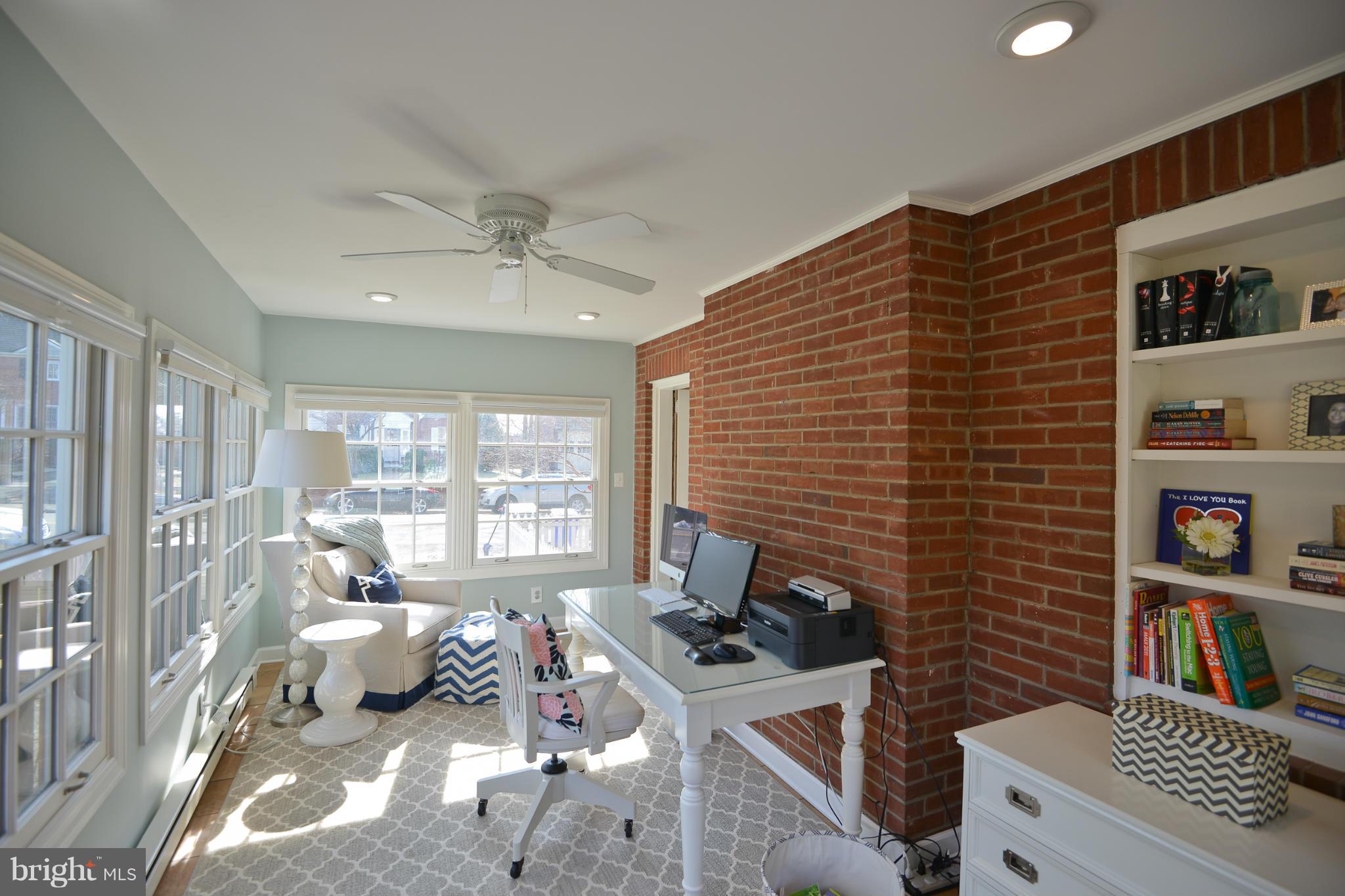 3711 North Pershing Drive Arlington, VA 22203 - Photo 14 of 29 Interior (General)