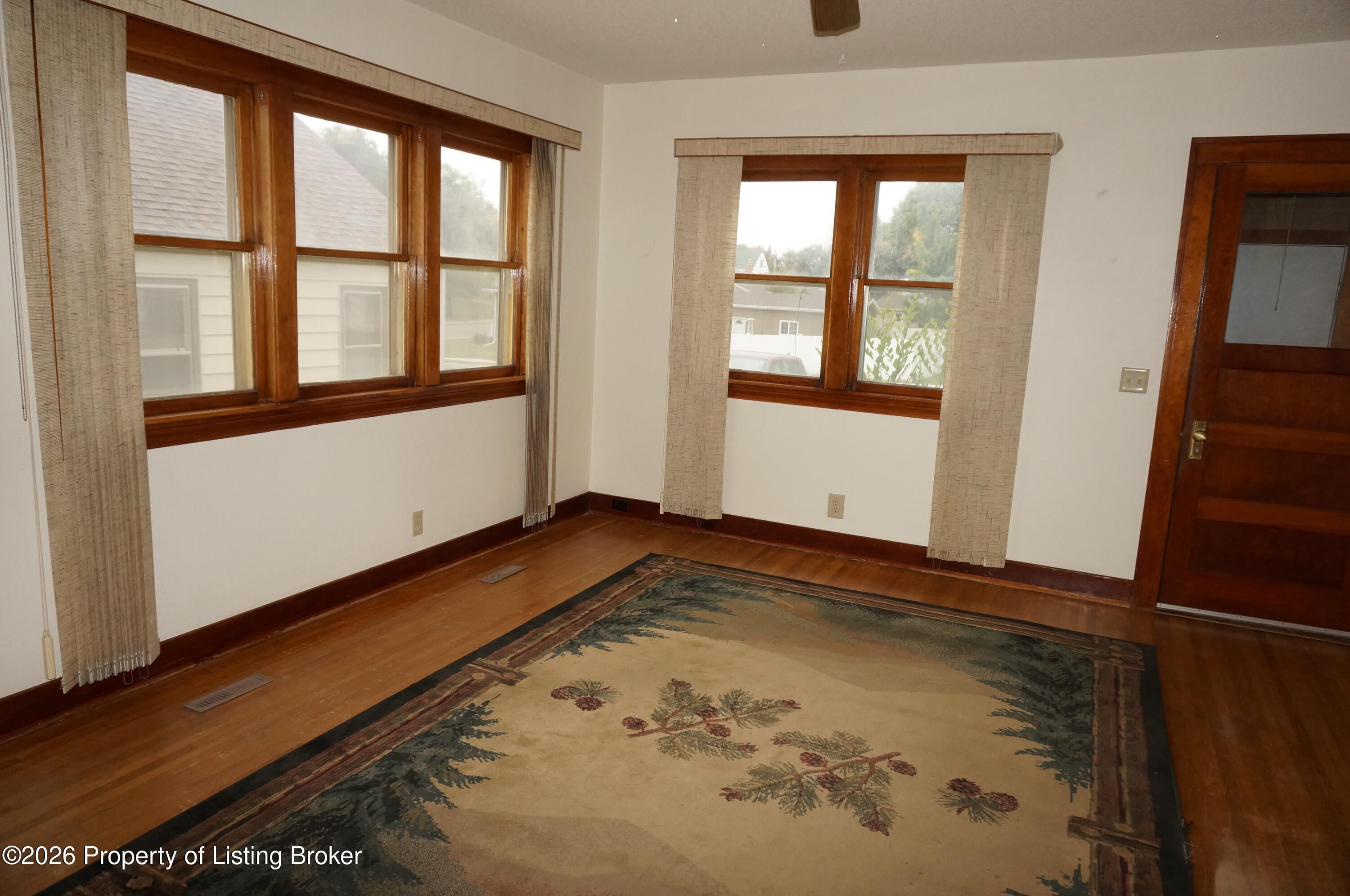 620 Sims Street Dickinson, ND 58601 - Photo 9 of 22 Gallery Image 9