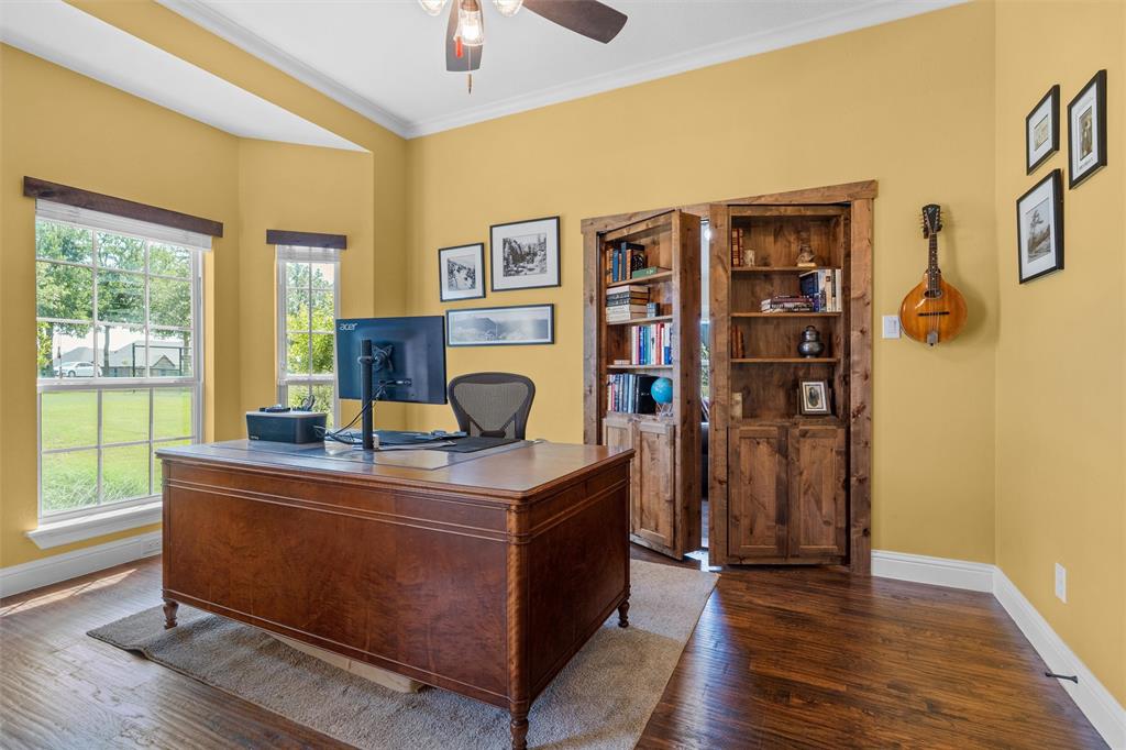119 Rasha Drive Azle, TX 76020 - Photo 12 of 40 Office with secret access to another Flex Room