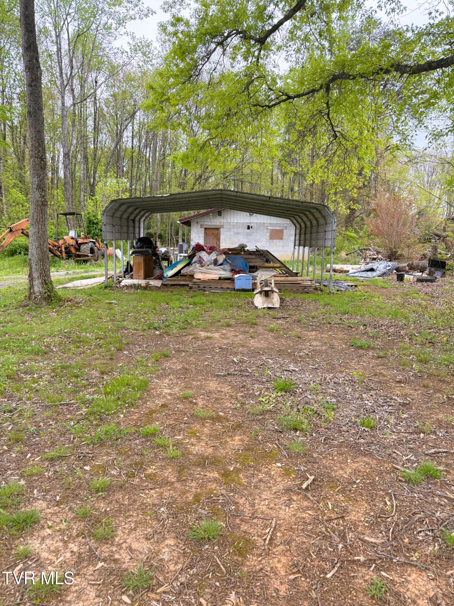 116 Tranbarger Road Church Hill, TN 37642 - Photo 14 of 37 116TranbargerRd14