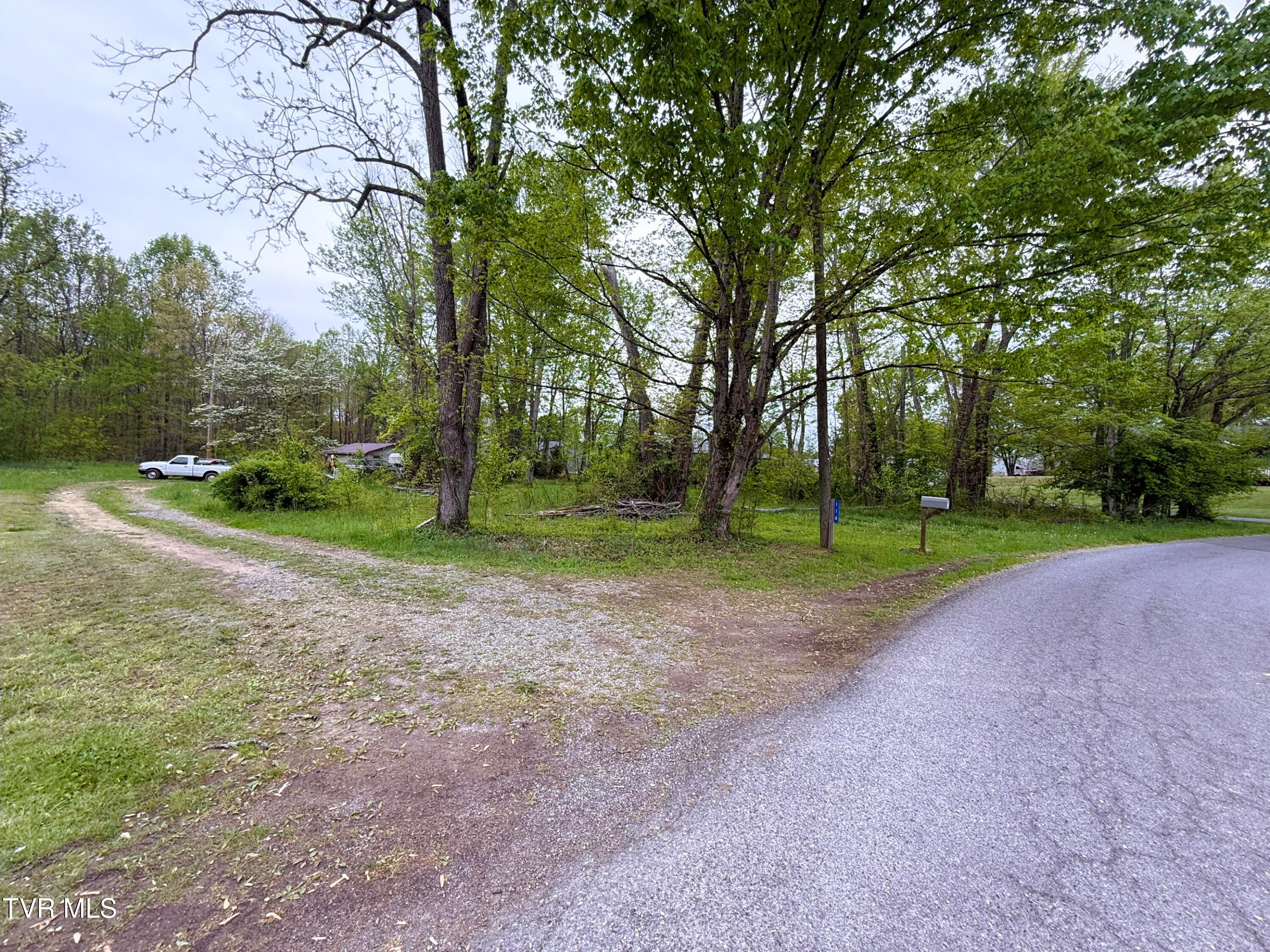 116 Tranbarger Road Church Hill, TN 37642 - Photo 27 of 37 116TranbargerRd31