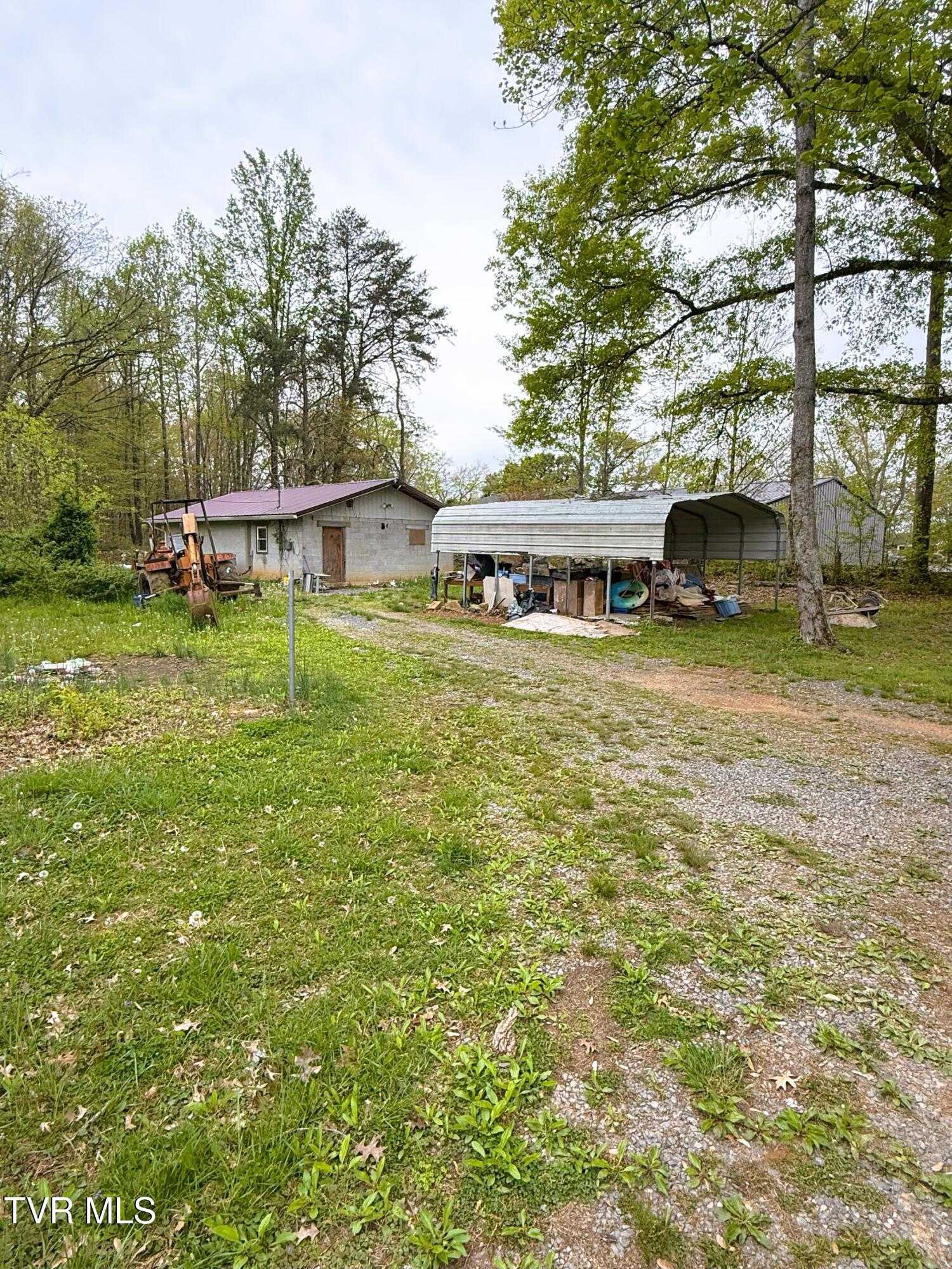 116 Tranbarger Road Church Hill, TN 37642 - Photo 31 of 37 116TranbargerRd34