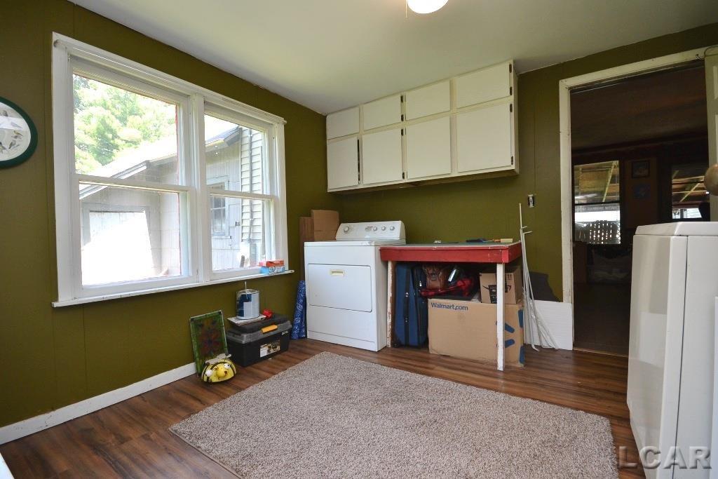 112 Locust Street Clinton, MI 49236 - Photo 14 of 49 50046979-13.JPG