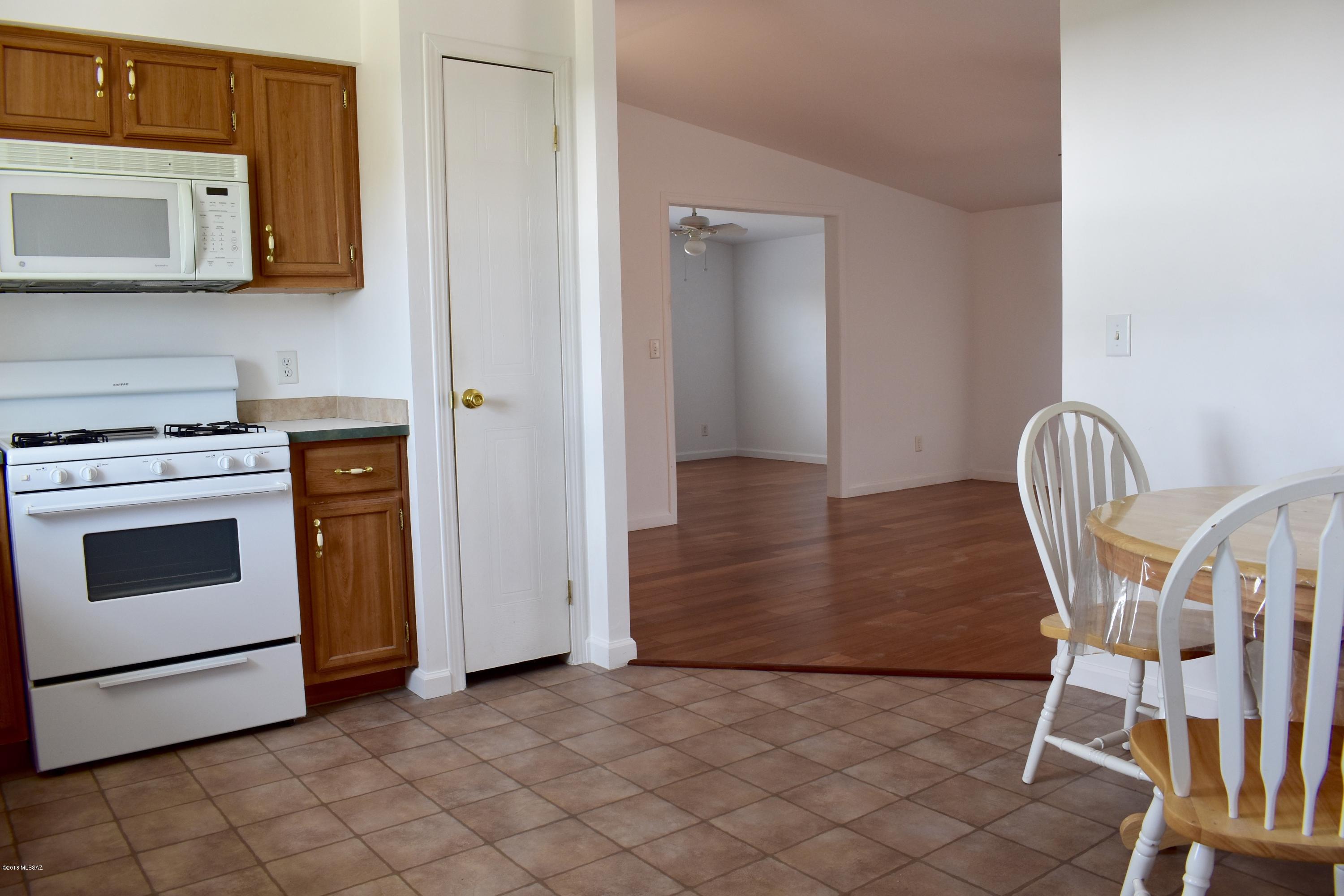 2721 West Dove Road Tucson, AZ 85746 - Photo 8 of 17 Gallery Image 8