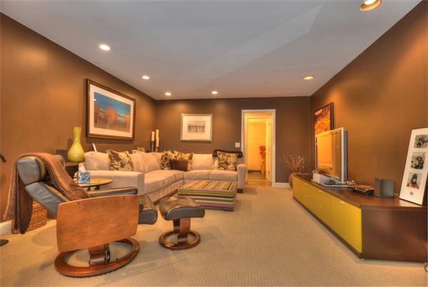 147 Oxbow Road Needham, MA 02492 - Photo 10 of 20 Gallery Image 10