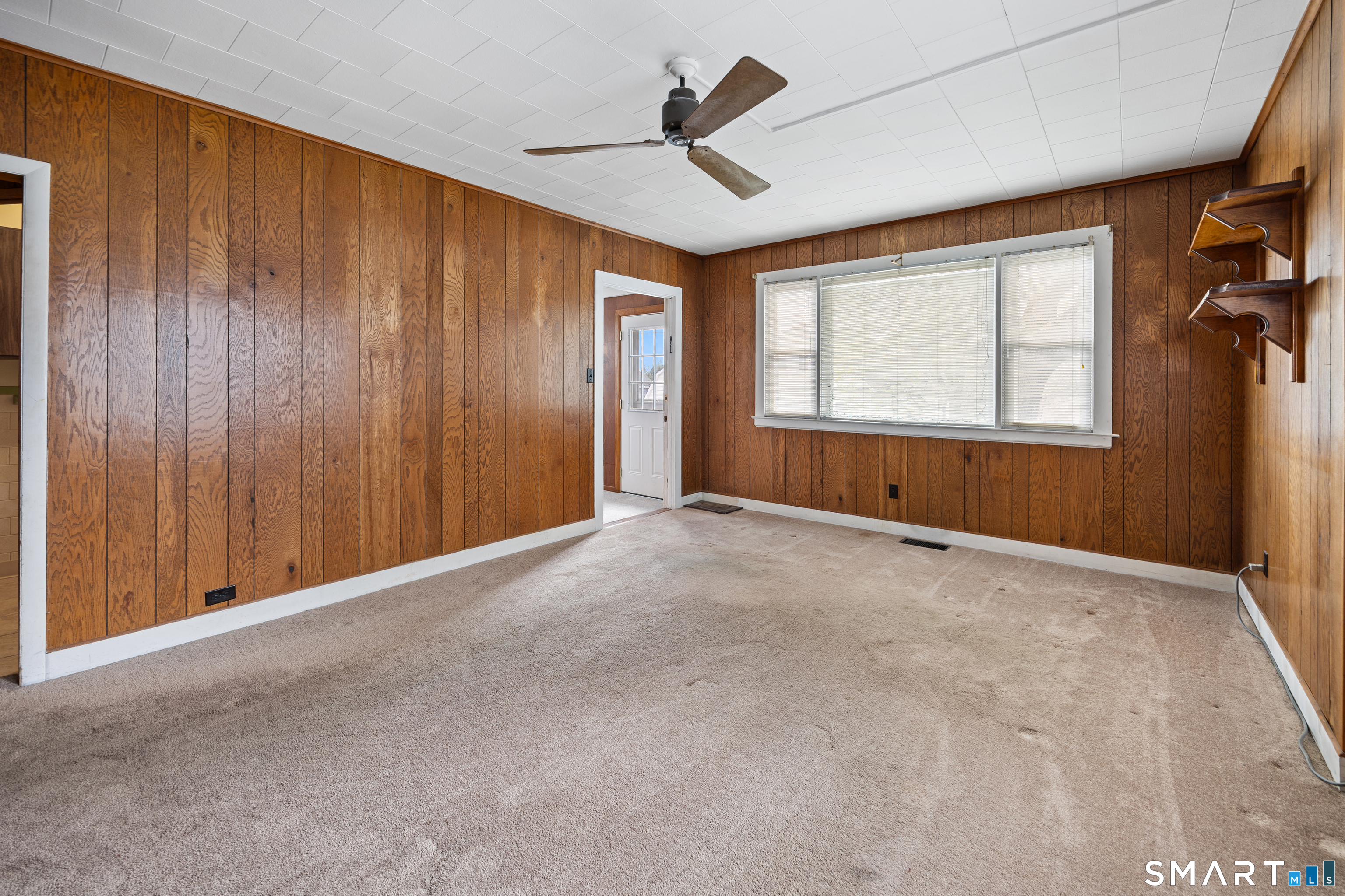 48 Lindsley Street Waterbury, CT 06708 - Photo 11 of 40