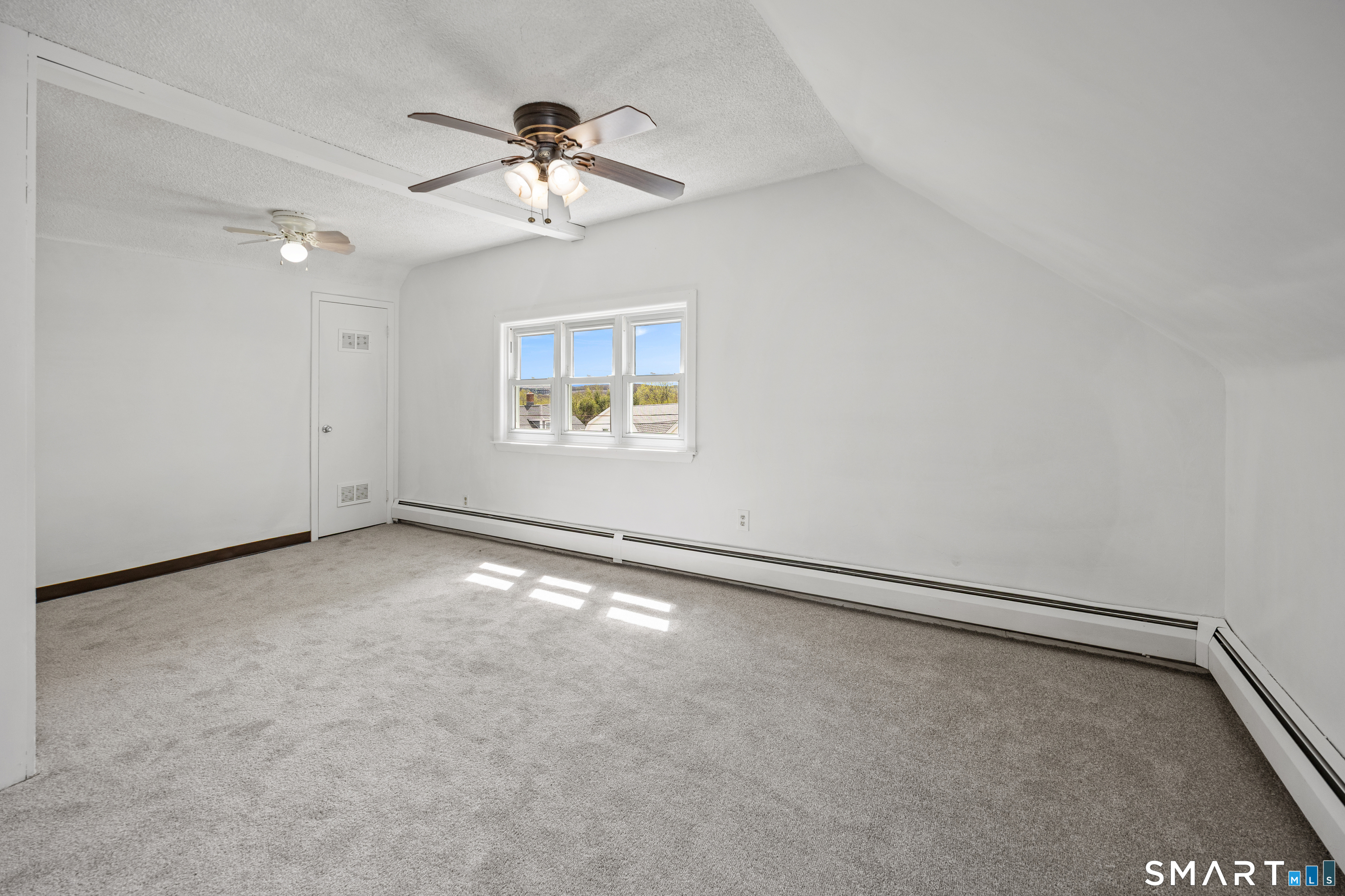 48 Lindsley Street Waterbury, CT 06708 - Photo 24 of 40