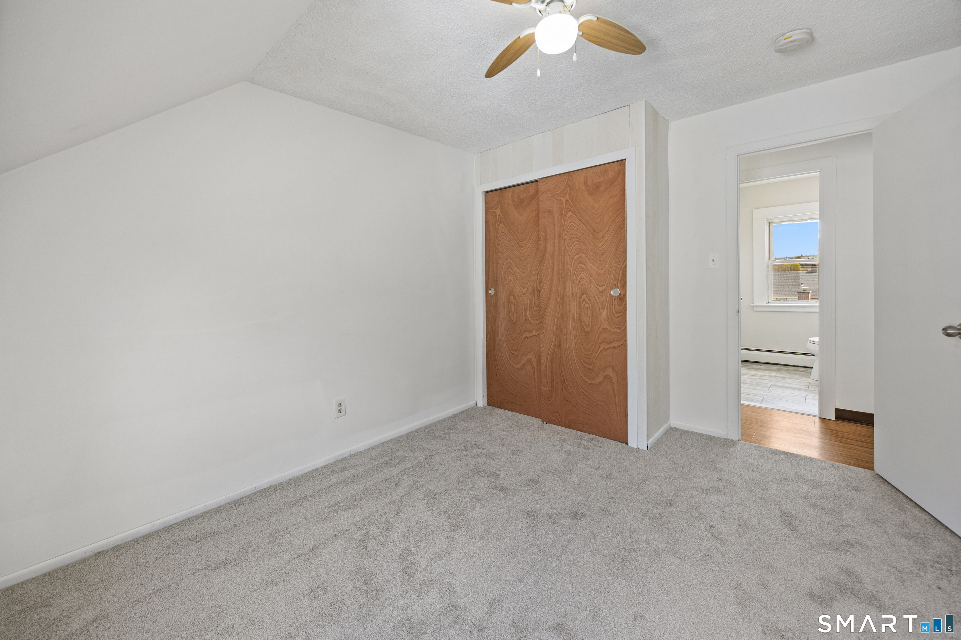 48 Lindsley Street Waterbury, CT 06708 - Photo 26 of 40