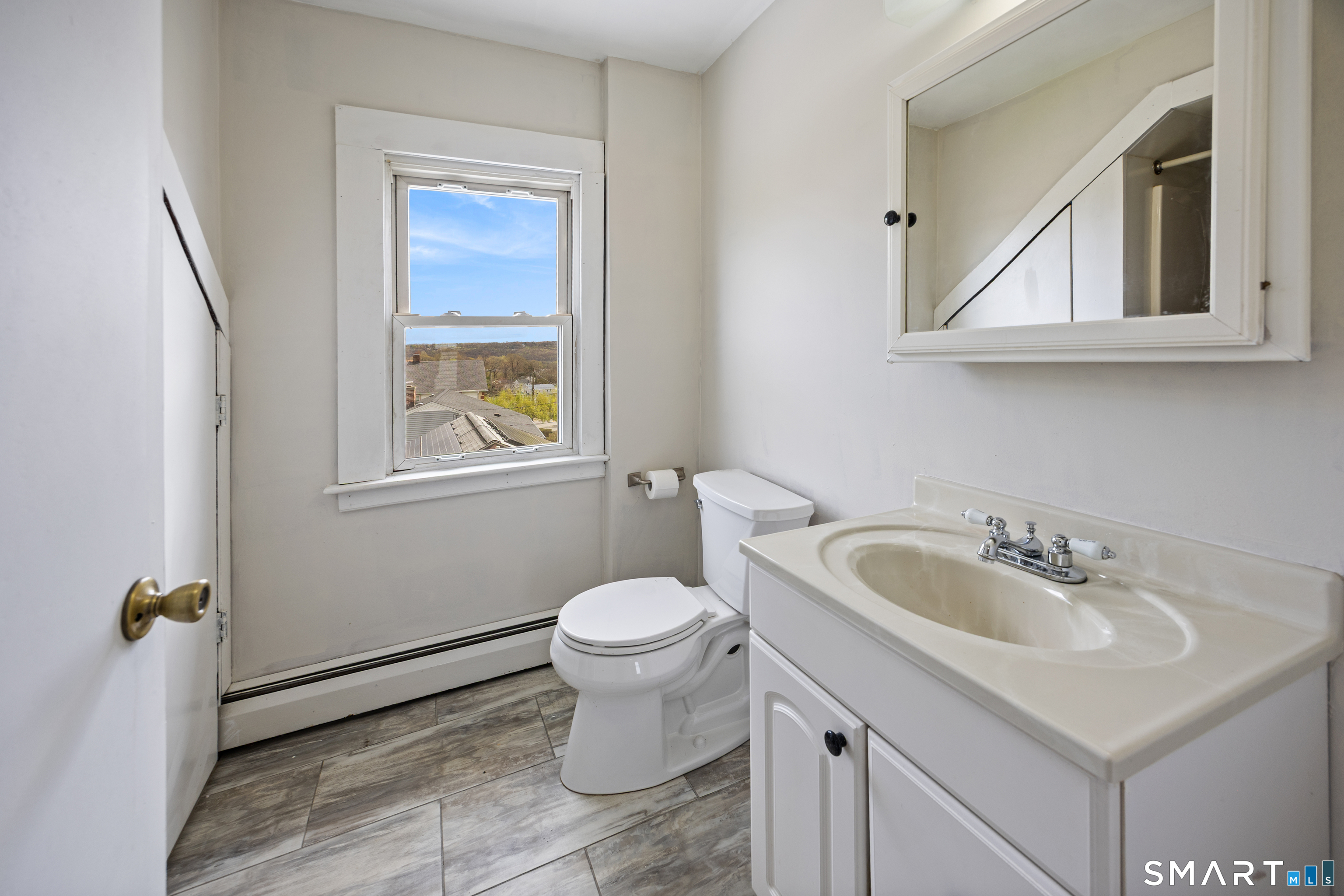 48 Lindsley Street Waterbury, CT 06708 - Photo 27 of 40