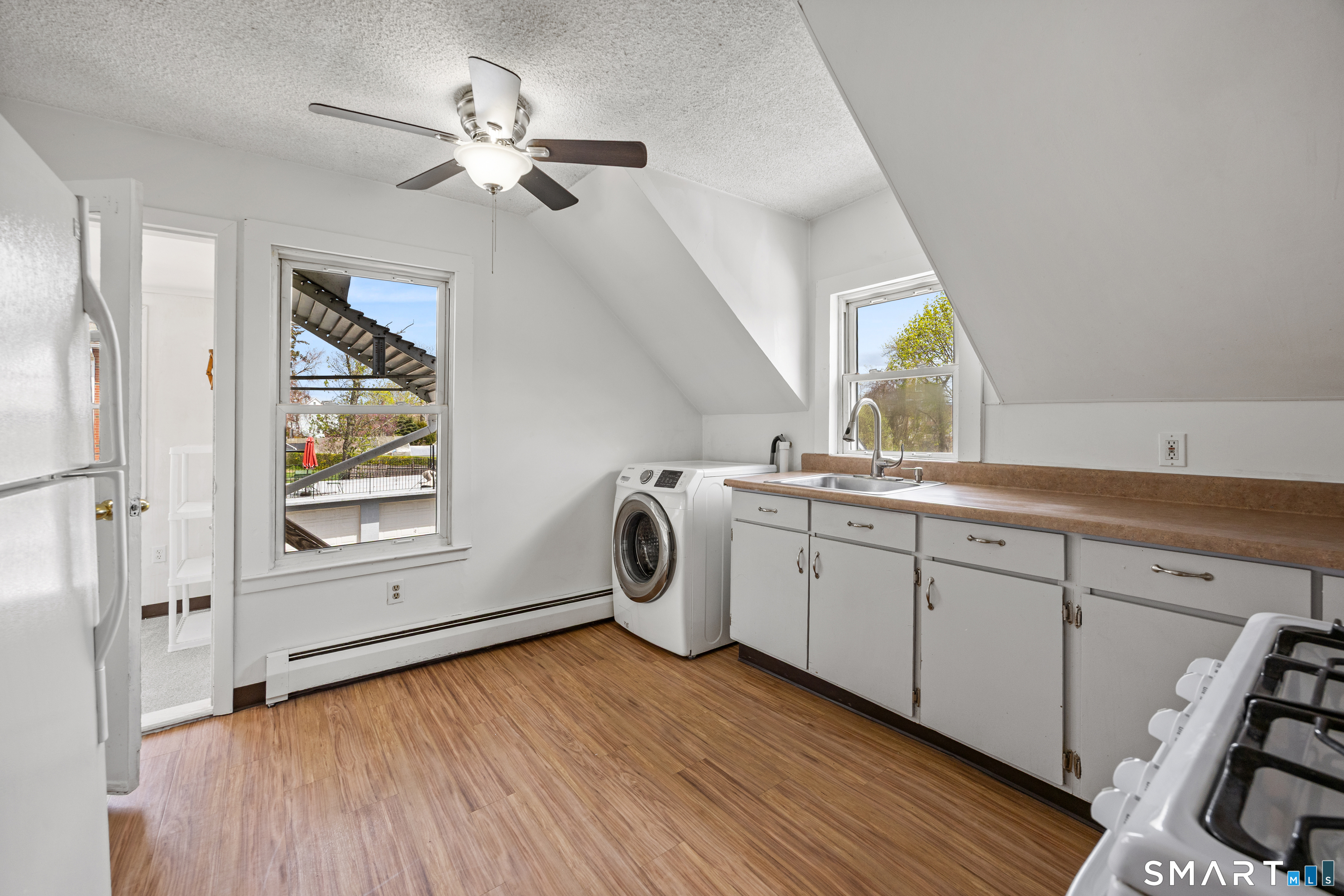 48 Lindsley Street Waterbury, CT 06708 - Photo 28 of 40 2nd Floor