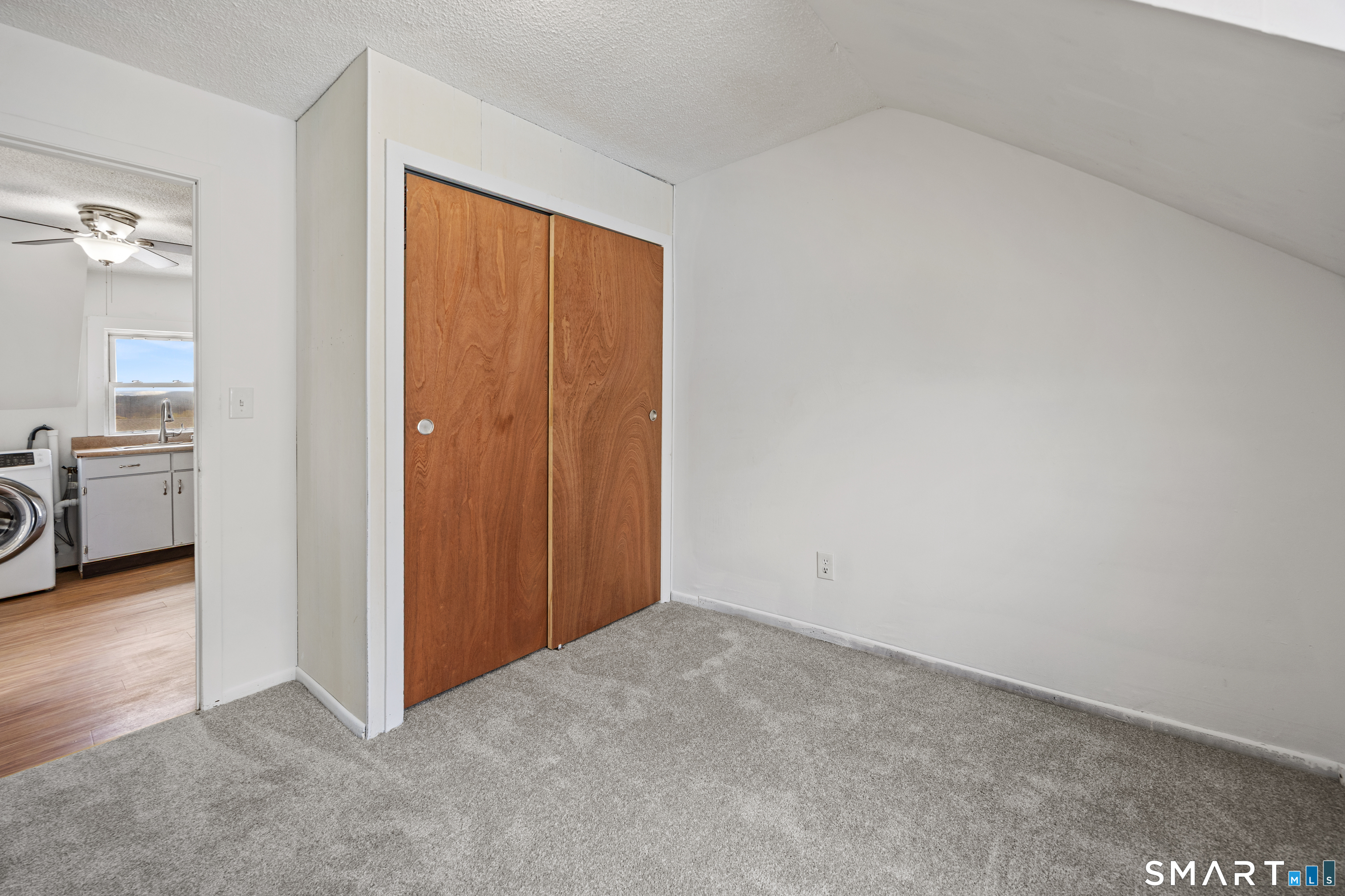 48 Lindsley Street Waterbury, CT 06708 - Photo 35 of 40