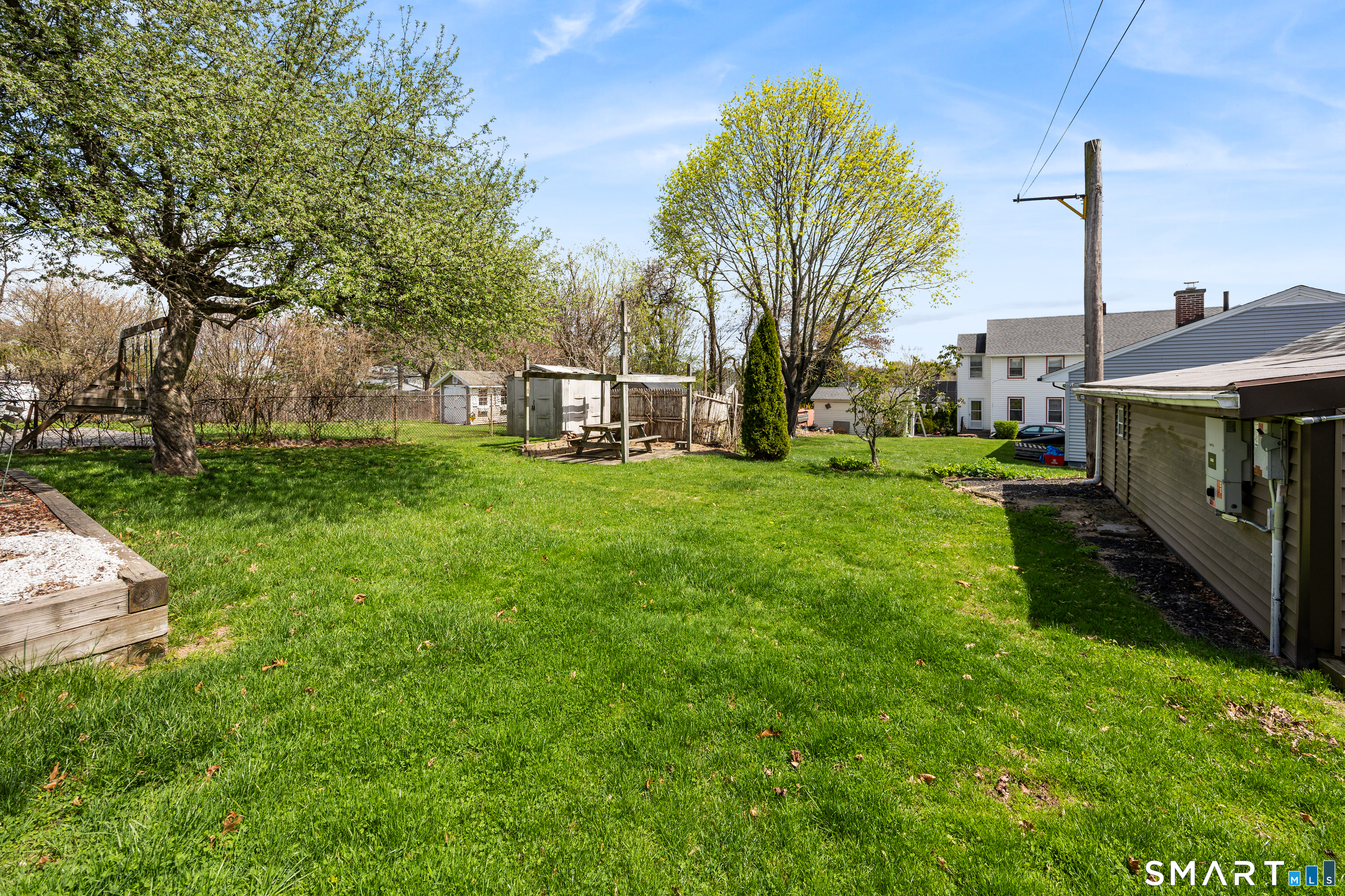 48 Lindsley Street Waterbury, CT 06708 - Photo 38 of 40