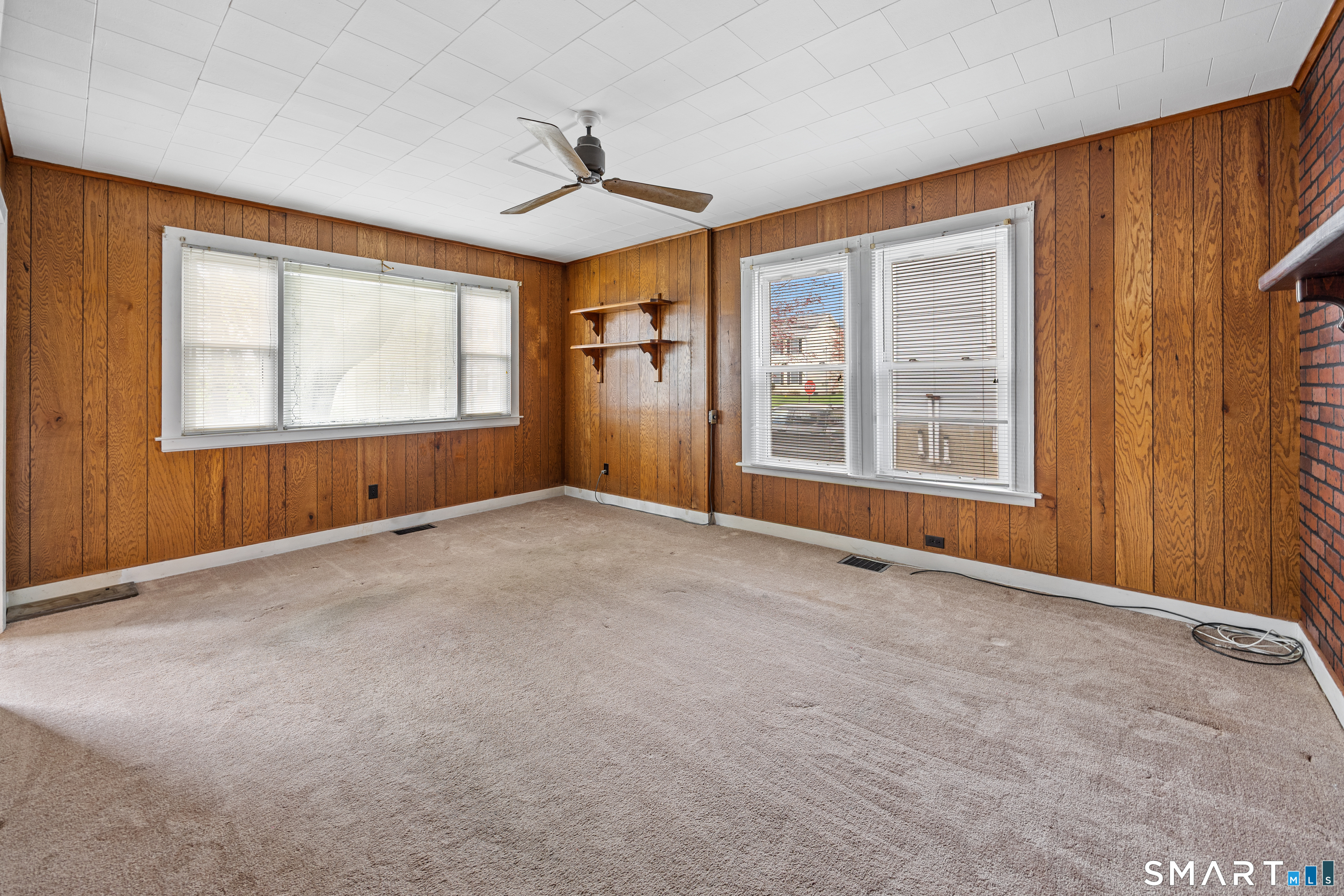 48 Lindsley Street Waterbury, CT 06708 - Photo 10 of 40 1st Floor