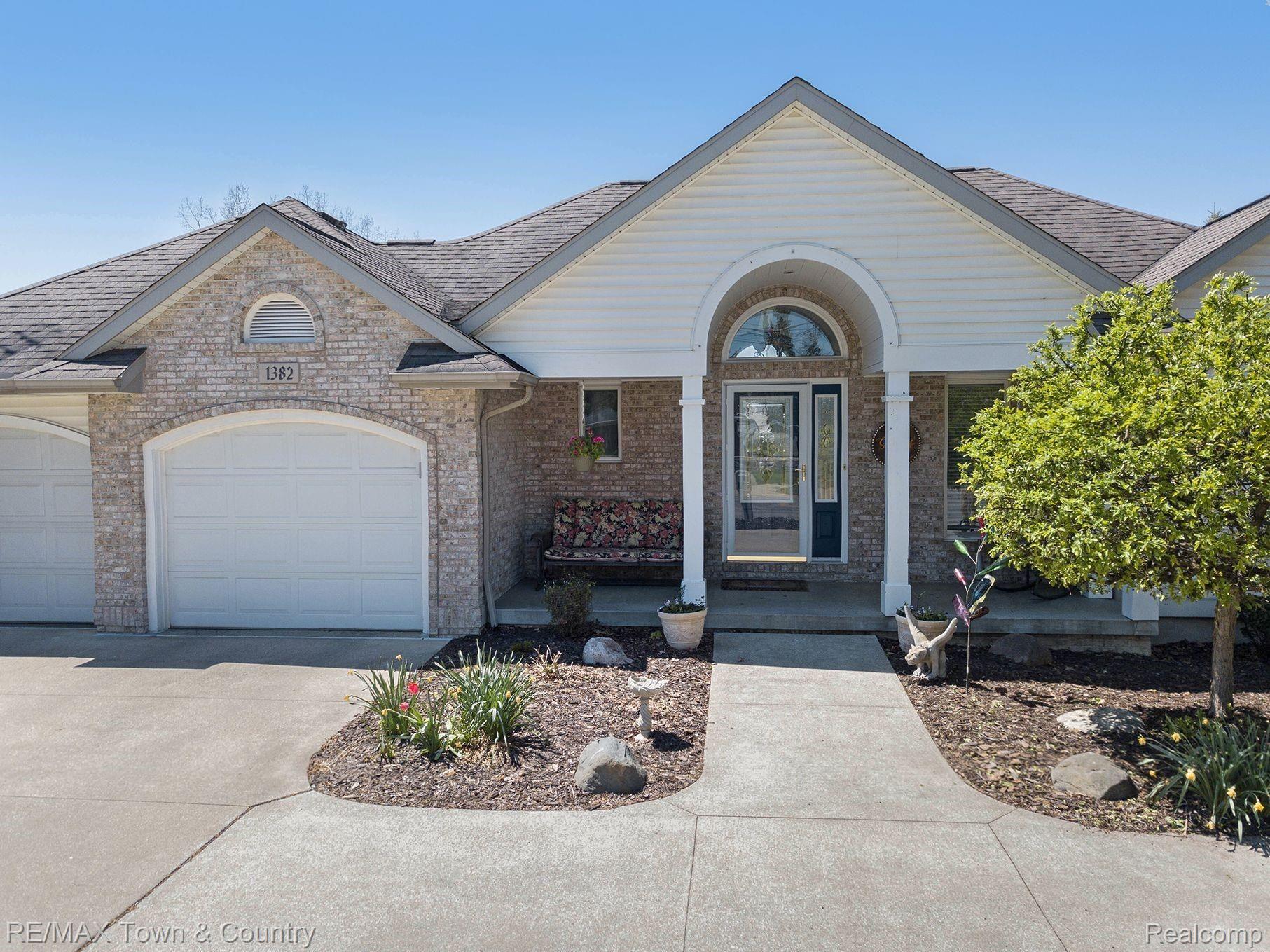 1382 Flushing Road Flushing, MI 48433 - Photo 3 of 43 gkM62tUA.jpeg