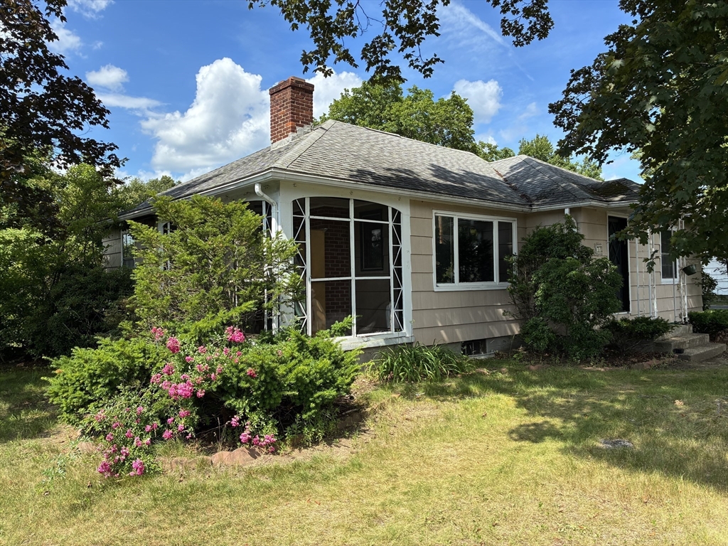 32 White Street Ludlow, MA 01056 - Photo 15 of 16