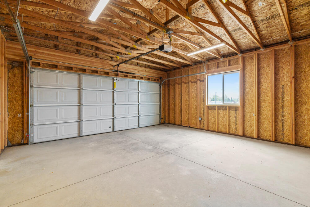 5628 Edith Way Klamath Falls, OR 97603 - Photo 18 of 22