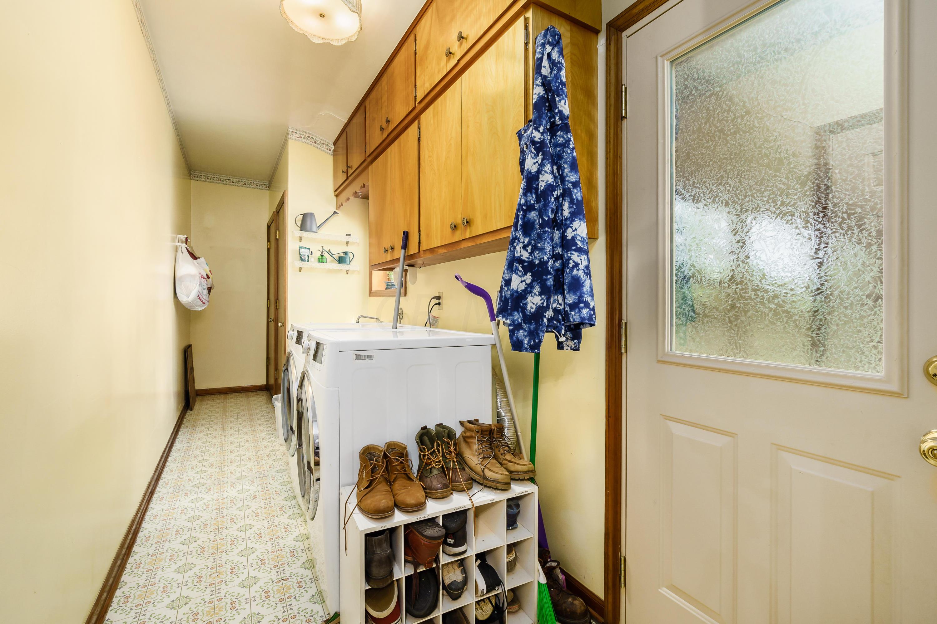 1707 Sandhurst Road Columbus, OH 43229 - Photo 17 of 30 Gallery Image 17