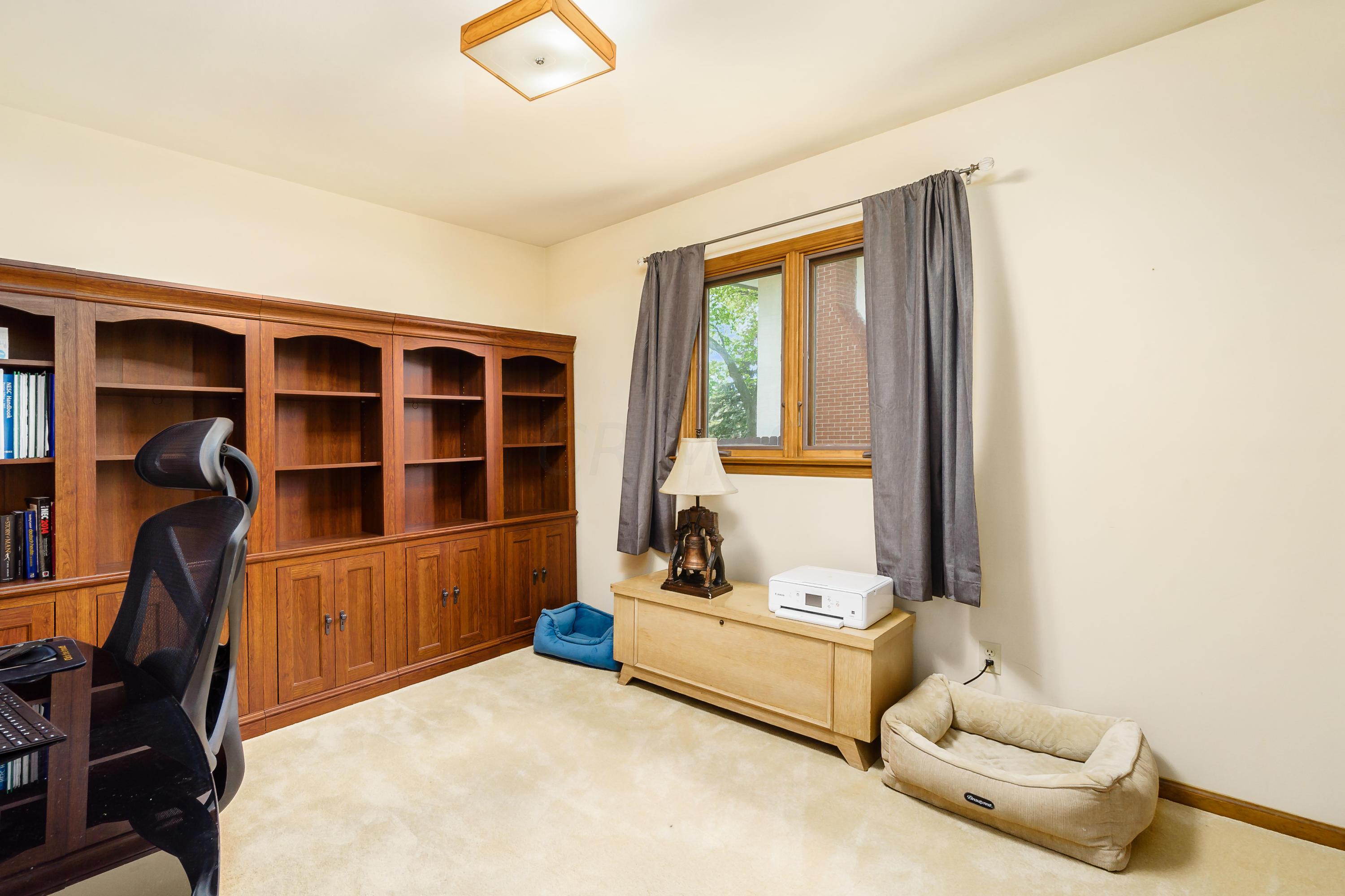 1707 Sandhurst Road Columbus, OH 43229 - Photo 22 of 30 Gallery Image 22