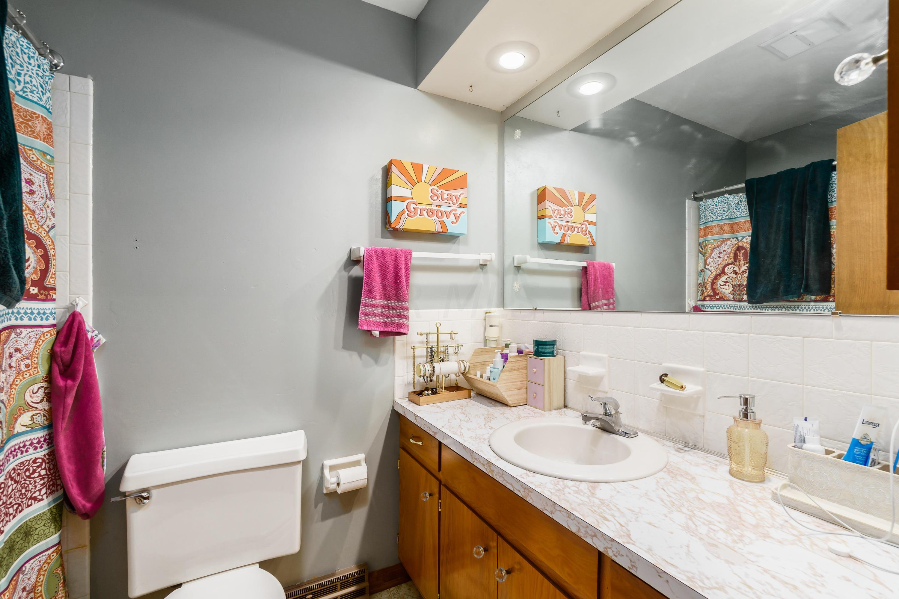 1707 Sandhurst Road Columbus, OH 43229 - Photo 23 of 30 Gallery Image 23