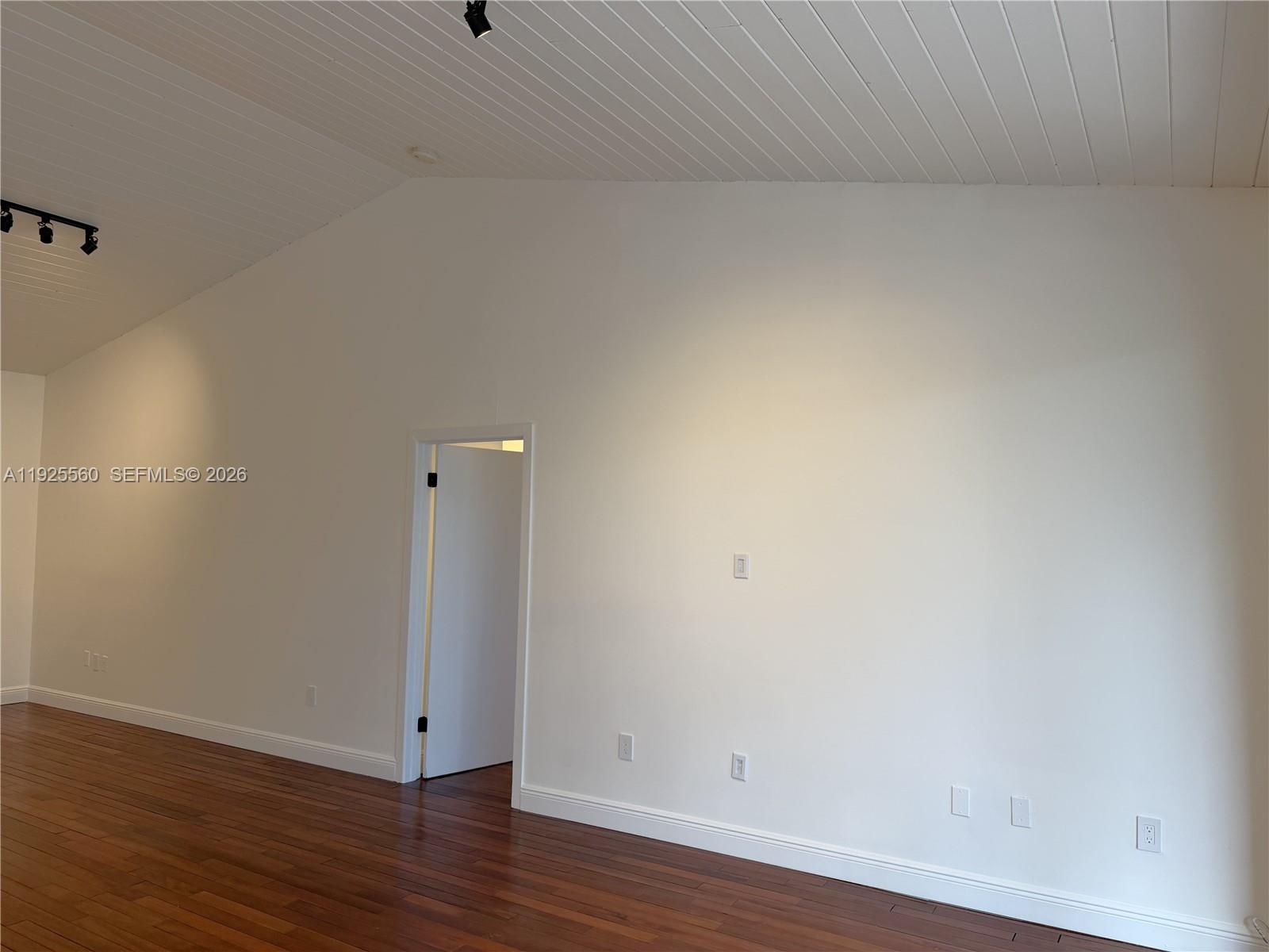 55 Ocean Ln Drive, Unit 4020 Key Biscayne, FL 33149 - Photo 15 of 62