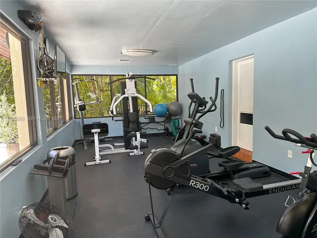 $4,700 | 55 Ocean Ln Drive, Unit 4020, Key Biscayne, FL 33149