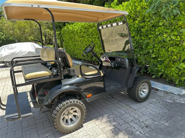 $4,700 | 55 Ocean Ln Drive, Unit 4020, Key Biscayne, FL 33149