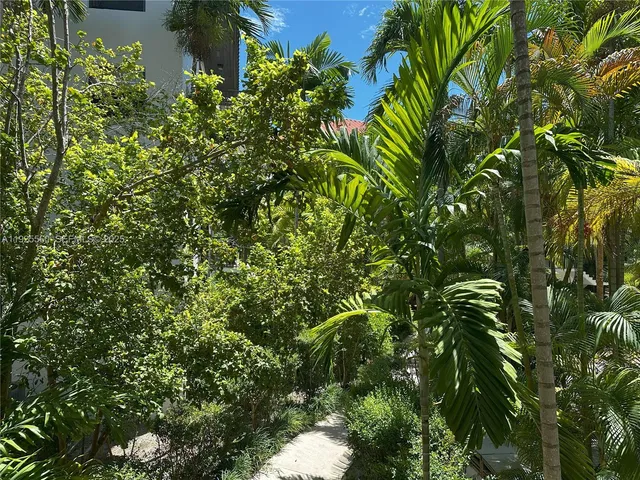 $4,700 | 55 Ocean Ln Drive, Unit 4020, Key Biscayne, FL 33149