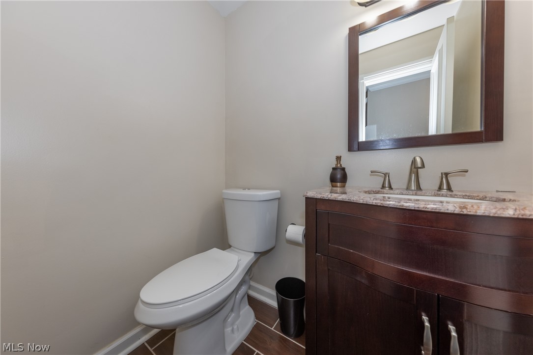 3573 Atherstone Road Cleveland, OH 44121 - Photo 15 of 33