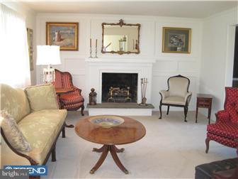 523 Whitford Hills Road Exton, PA 19341 - Photo 2 of 12 Living Room