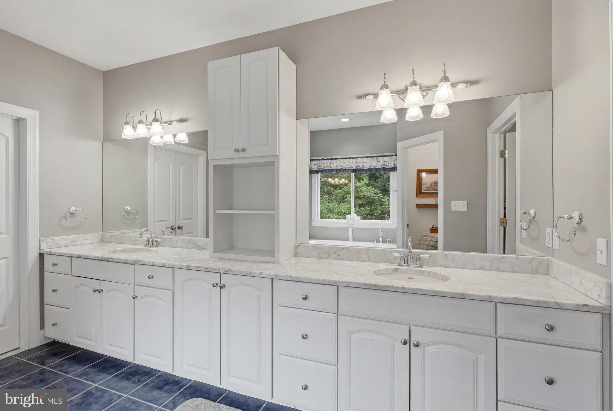 7020 Debold Road Thurmont, MD 21788 - Photo 27 of 75 Master Bath with so much space