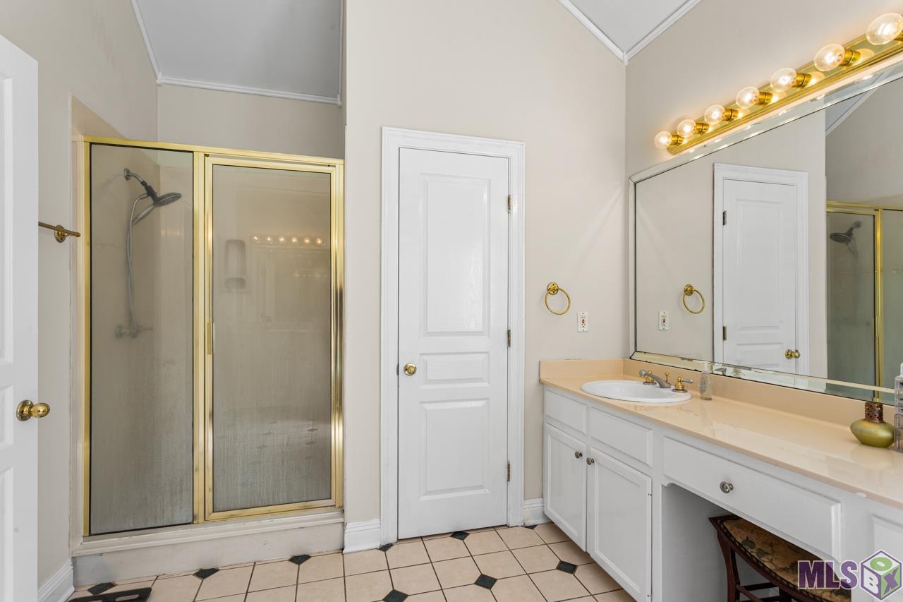 1510 Ridgeland Drive Baton Rouge, LA 70810 - Photo 16 of 24 Master Bathroom