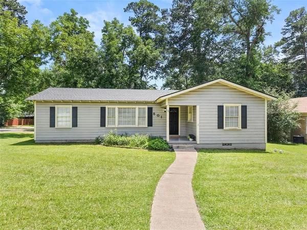 $249,000 | 801 Park Gilmer Tx 75644, Gilmer, TX 75644