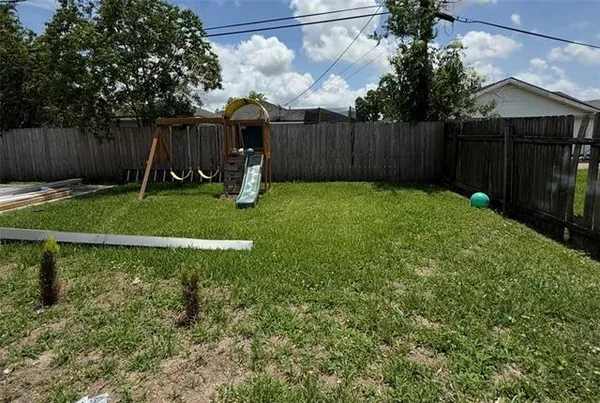 $1,900 | 1511 Schnell Drive, Arabi, LA 70032