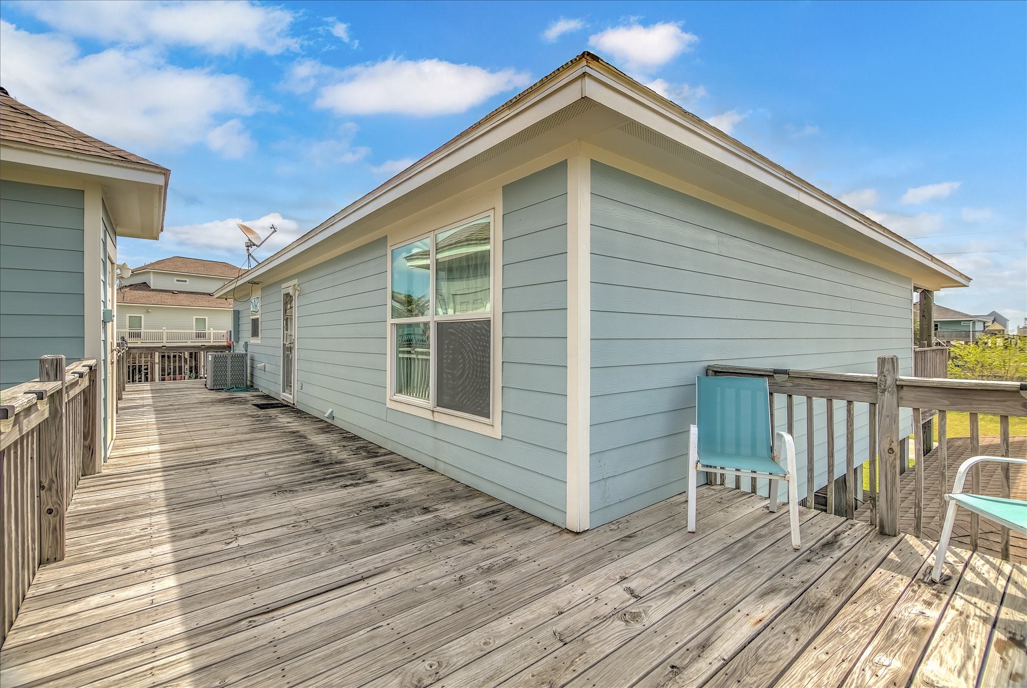 2619 Tide Road Crystal Beach, TX 77650 - Photo 32 of 50 Back deck