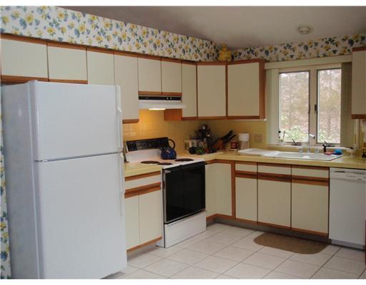 49 William Henry Road Scituate, RI 02857 - Photo 2 of 11 Kitchen.