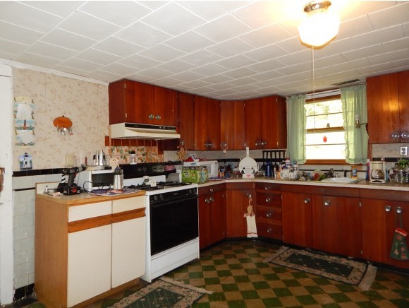 374 Keene Road Winchester, NH 03470 - Photo 3 of 8