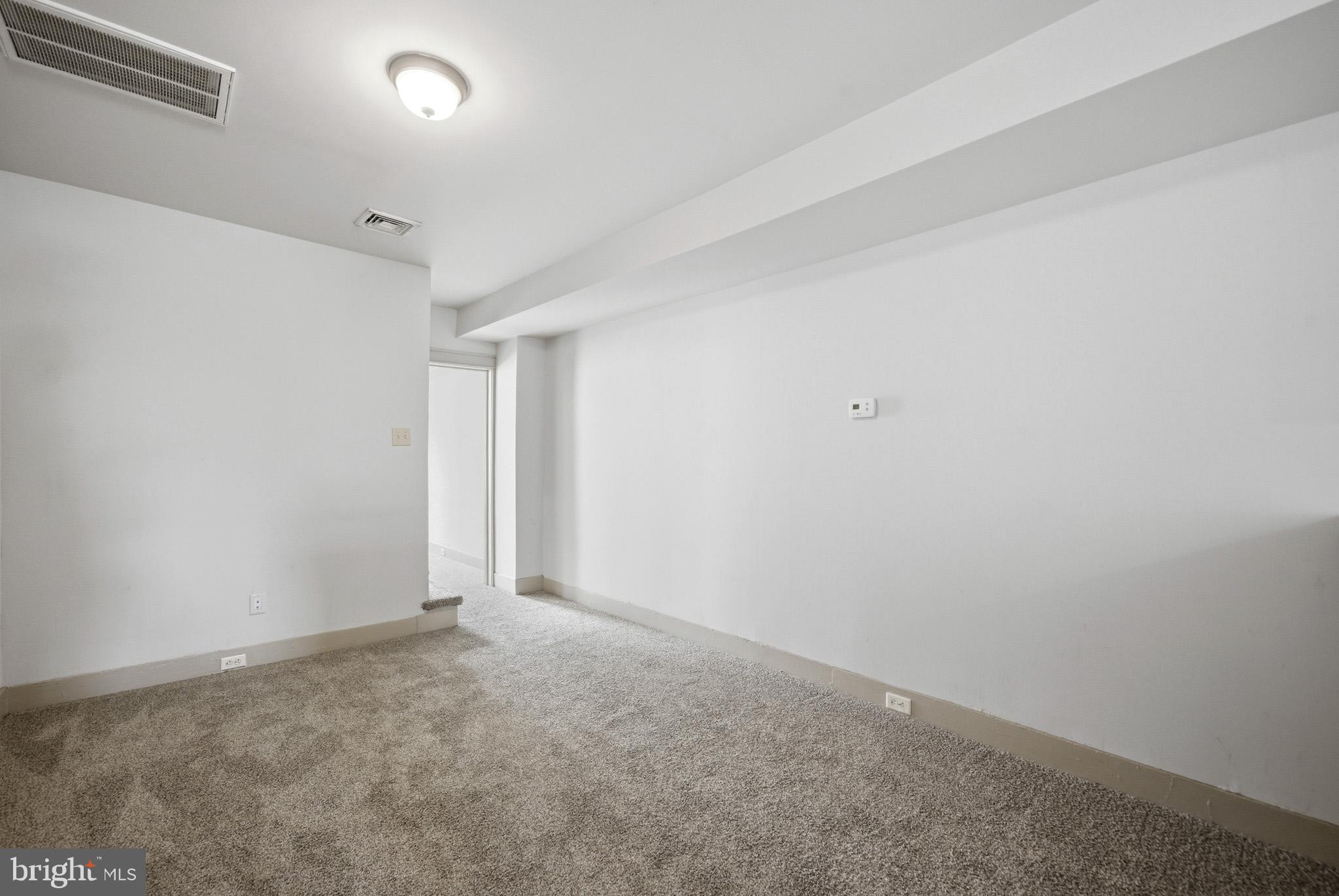 131 West Middle Street Gettysburg, PA 17325 - Photo 12 of 47 an empty room with an entryway