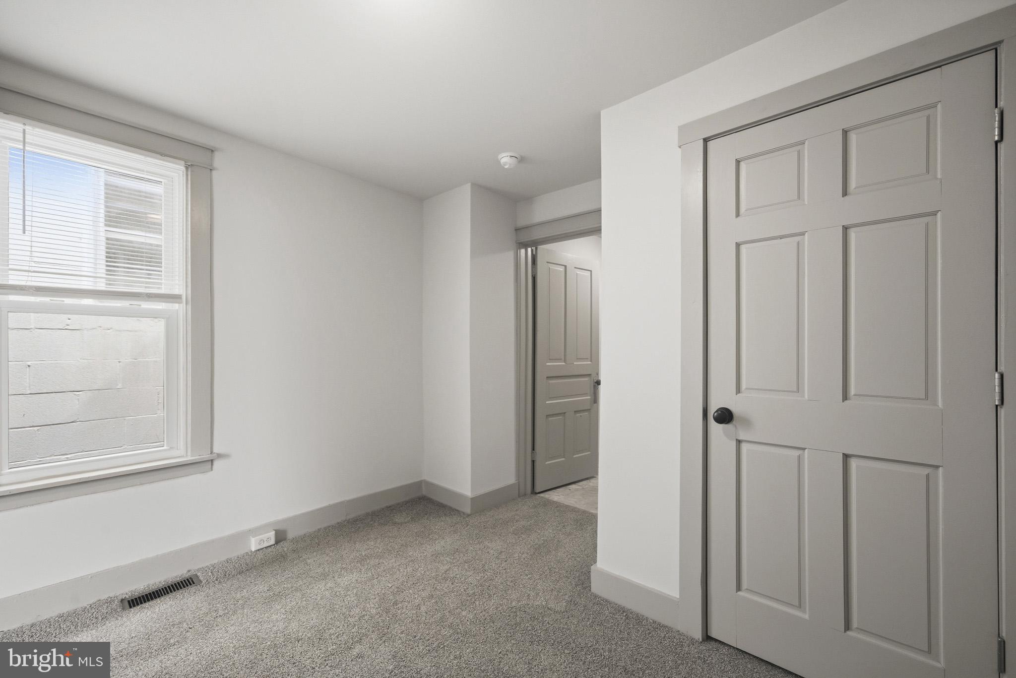 131 West Middle Street Gettysburg, PA 17325 - Photo 23 of 47 an empty room with windows