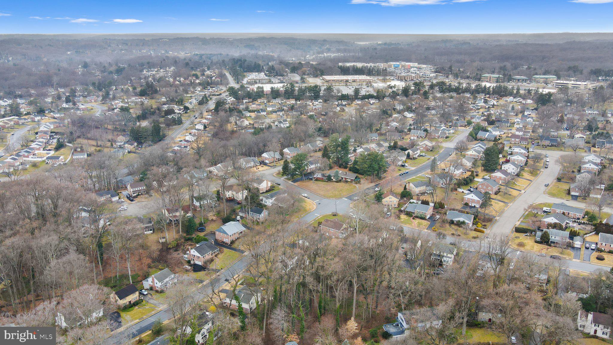 487 Kerr Lane Springfield, PA 19064 - Photo 39 of 48 a view of city and mountain