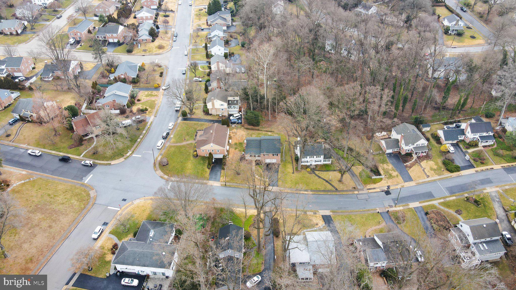 487 Kerr Lane Springfield, PA 19064 - Photo 41 of 48 an aerial view of residential houses with outdoor space