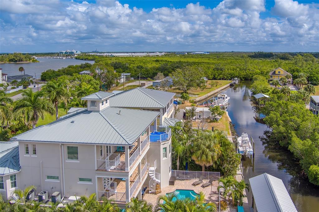 3523 West Shell Point Road Ruskin, FL 33570 - Photo 80 of 89 an aerial view of multiple house
