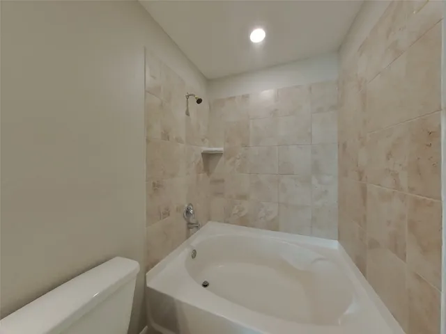 $1,889 | 20660 Dunrobin Drive, Porter, TX 77365