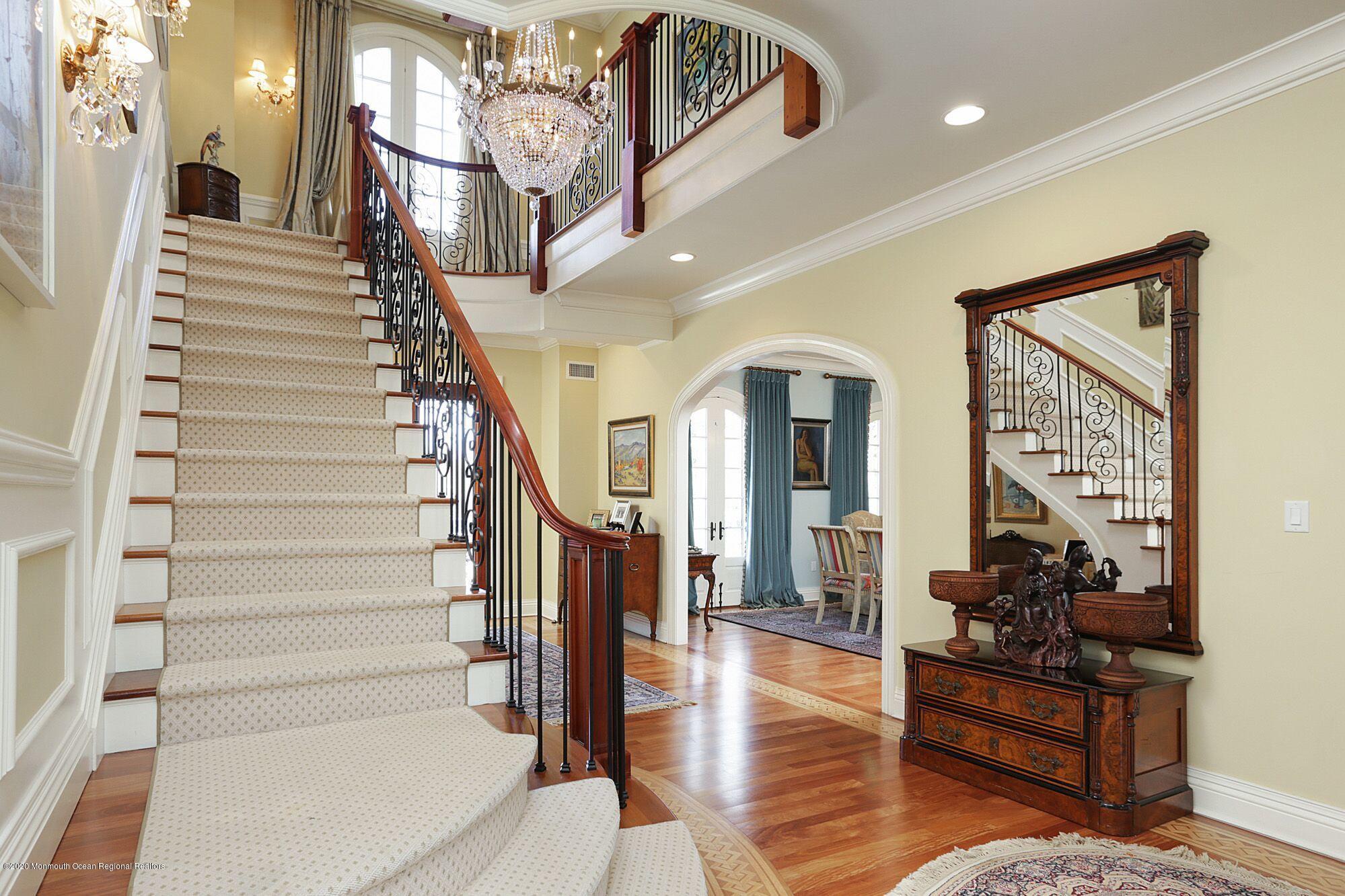 67 River Road Rumson, NJ 07760 - Photo 13 of 32 foyer.Esto.2
