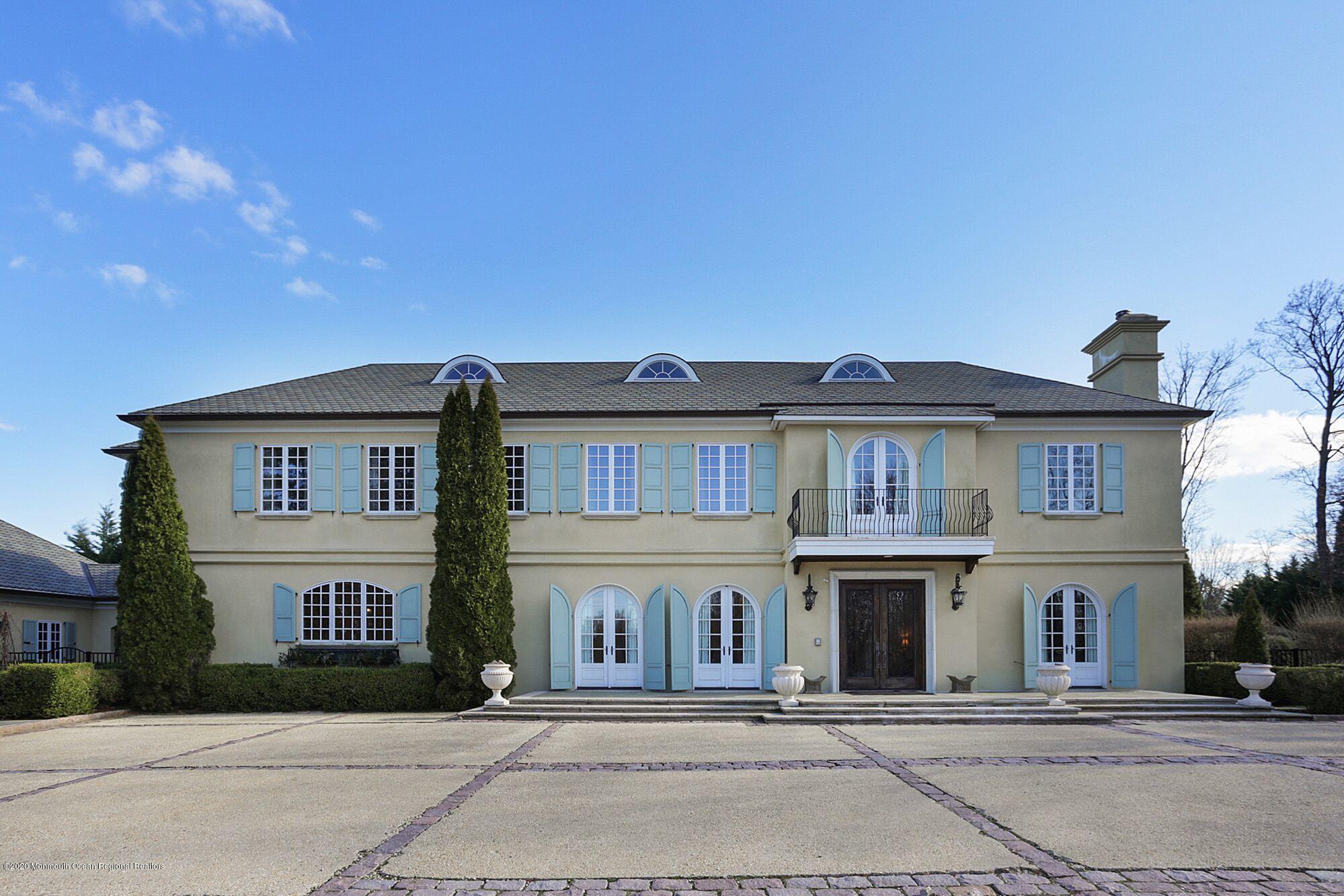 67 River Road Rumson, NJ 07760 - Photo 2 of 32 frontofhouse.Esto.A1