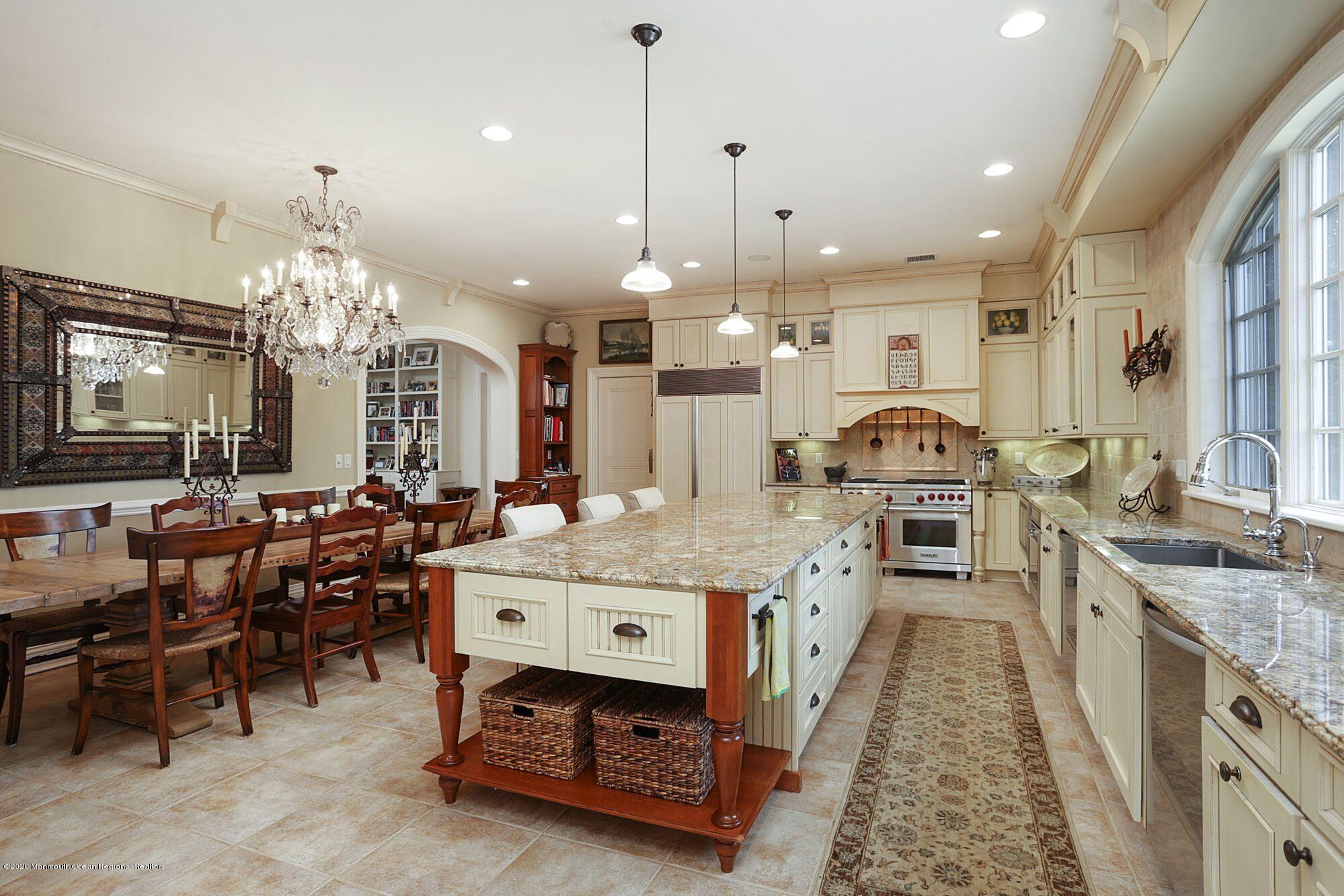 67 River Road Rumson, NJ 07760 - Photo 8 of 32 kitchen.Esto.2