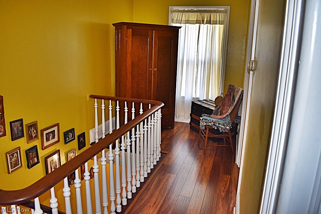 6670 Dunham Road Walton Hills, OH 44146 - Photo 16 of 35 Landing on second level...