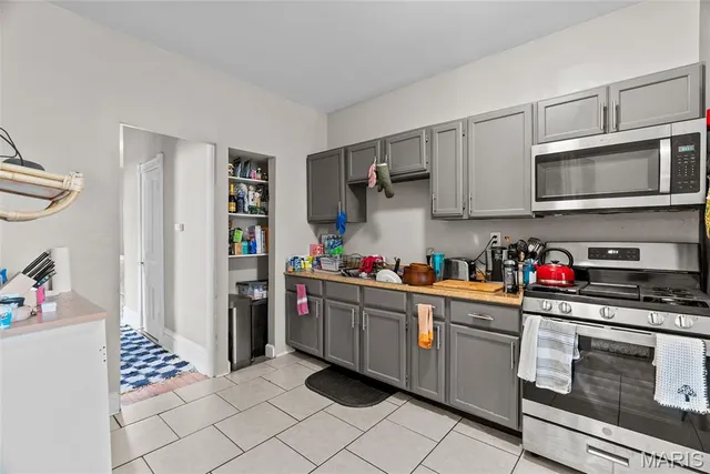 $299,000 | 2628 Oregon Avenue, St. Louis, MO 63118