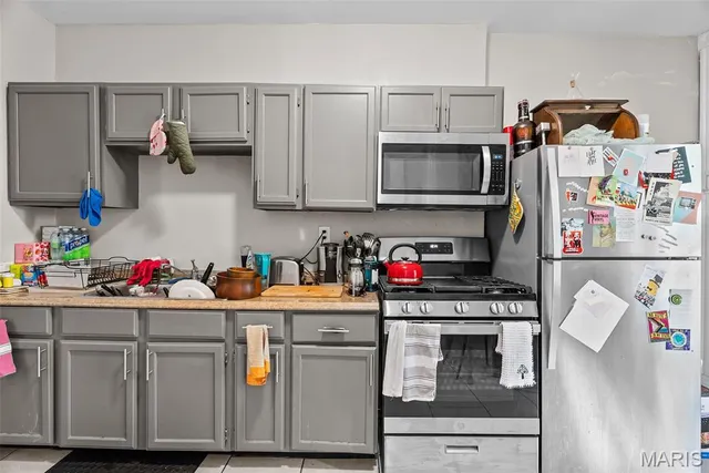 $299,000 | 2628 Oregon Avenue, St. Louis, MO 63118